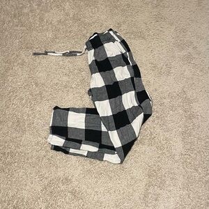 Old Navy Black and White Checkered Joggers